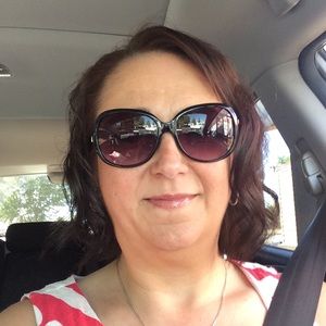 Meet your Posher, Llana